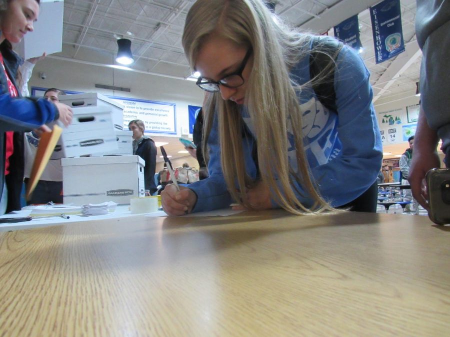 Students hang up phones