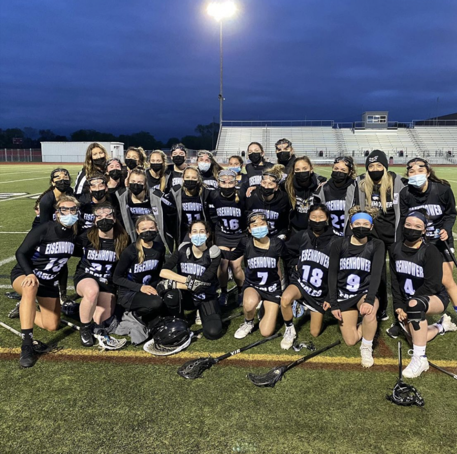 The+girls+lacrosse+team+holds+a+fundraiser+by+selling+shirts+to+raise+money+for+the+team.+%E2%80%9CThe+fundraiser+not+only+makes+money+but+also+allows+our+friends+and+classmates+to+show+support+to+the+team+and+show+school+spirit%2C%E2%80%9D+junior+Michalena+Hamrick+said.+Students+can+get+a+shirt+until+May+20.