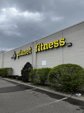  Gains galore. Teens can find many Planet Fitnesses in the area, one of the closest being located at Shelby Plaza on 23 mile and Van Dyke. Pre-register has already begun for the program as the start date of May 15 grows closer and closer so visit the Planet Fitness website or app to sign up. 