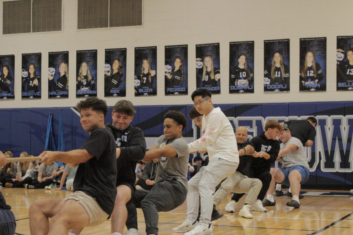  Tensions brew as senior Benjamin Lee fight tooth and nail in each round of tug of war. Lee and the seniors ended up beating the juniors in round one but lost to the teachers. “I didn't really think much about it. I mean, it was a fun competition, and it was nothing to be sorry or sad for.” Lee said. He left with a great attitude and even better experience.